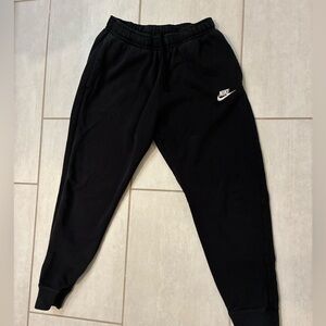 Nike Men’s Black Jogger Pants
